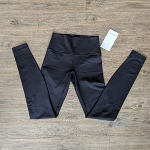 NWT Lululemon Wunder Under HR